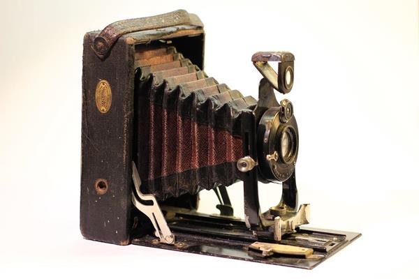 DSC-H400