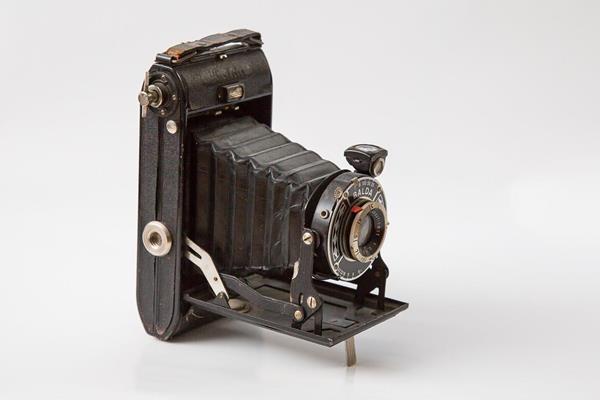 DSC-H400